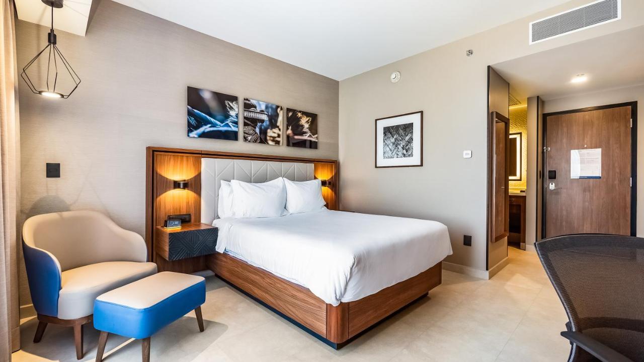 Hampton Inn By Hilton Нуэво-Вальярта Экстерьер фото